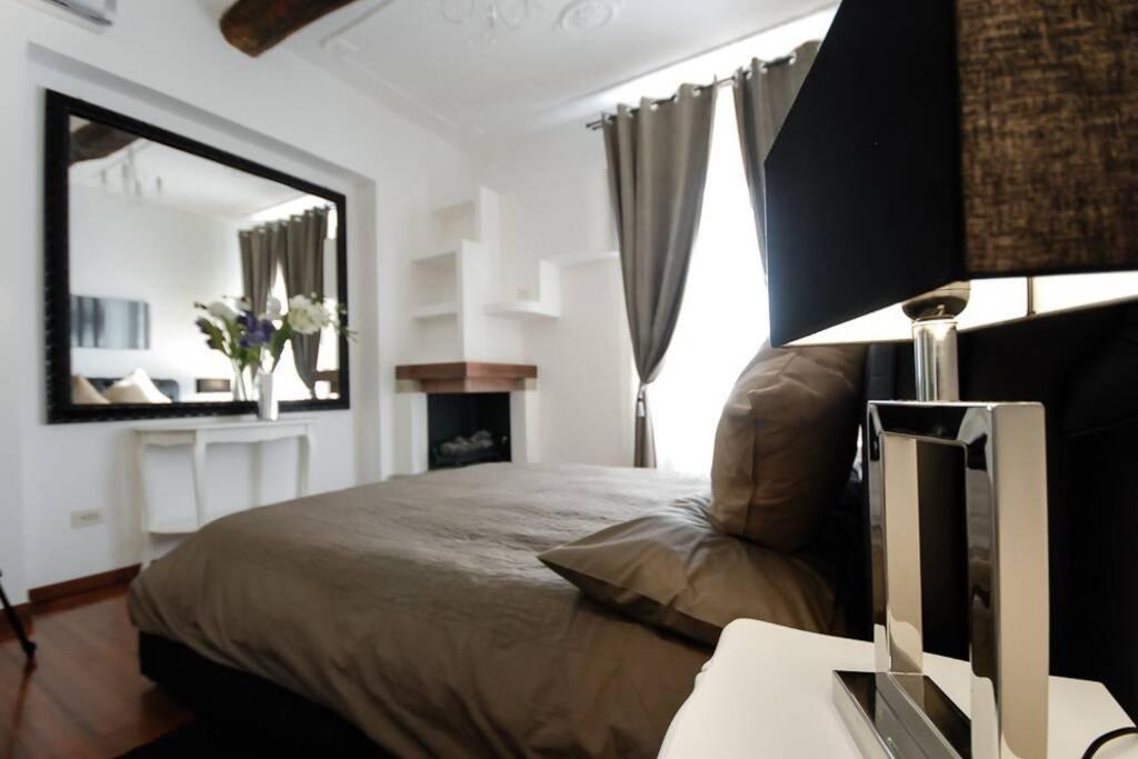 Banchi - Classic Apartment Between Navona And Campo Dei Fiori Рим Екстериор снимка